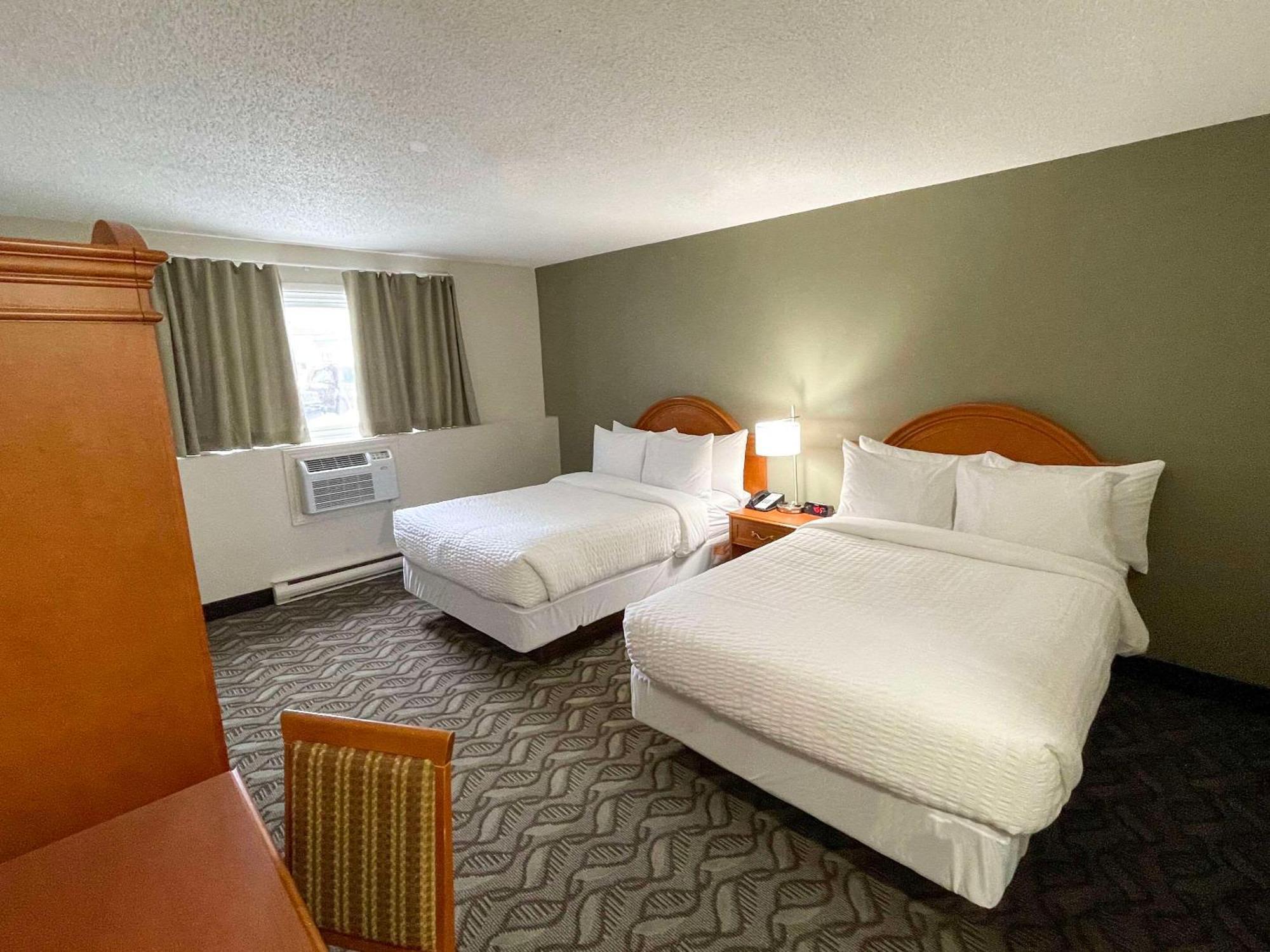 Rodeway Inn Sudbury Eksteriør billede